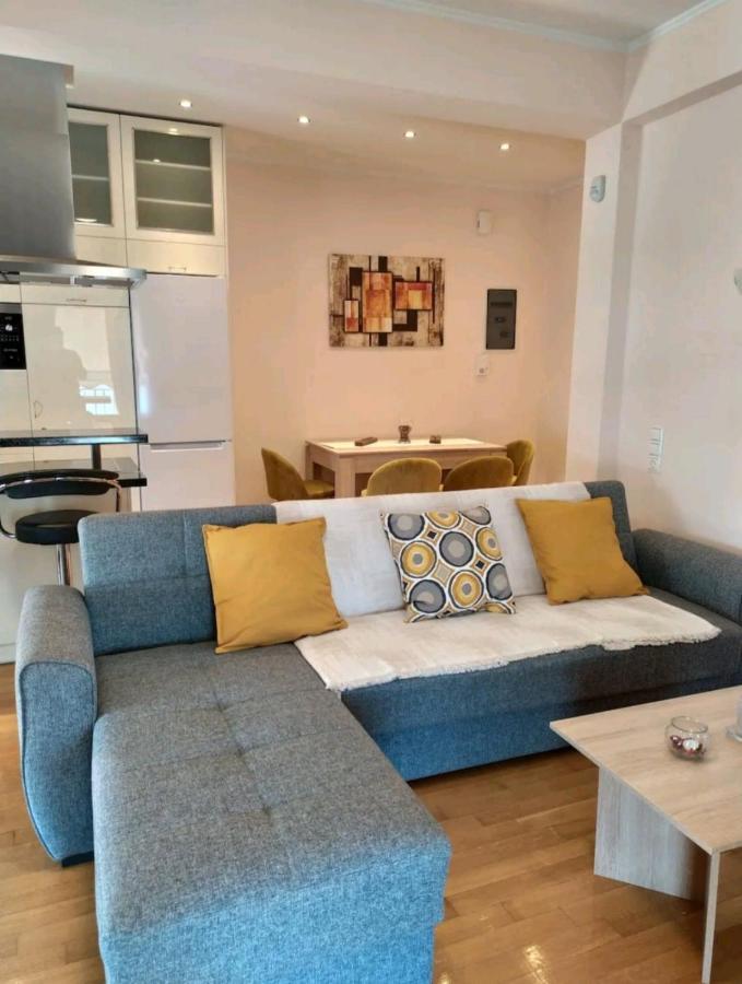 Stylish -Modern Apartment Heart Of Marousi Athens Exterior photo